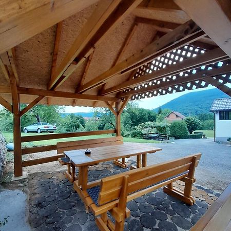 Apartment Jelena Seliste Dreznicko Εξωτερικό φωτογραφία
